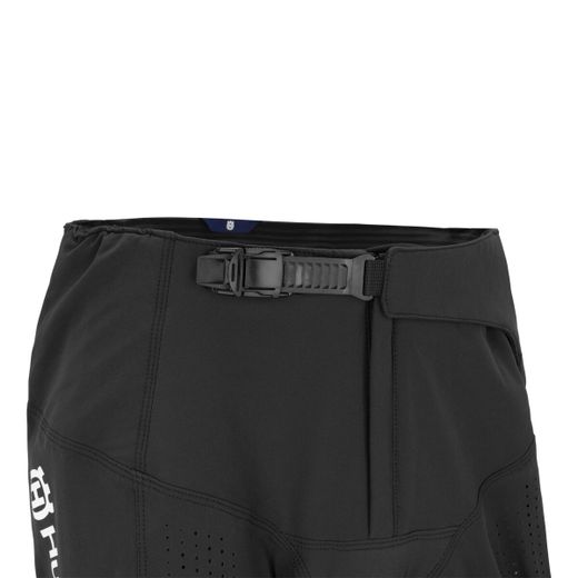 Pantalones Railed